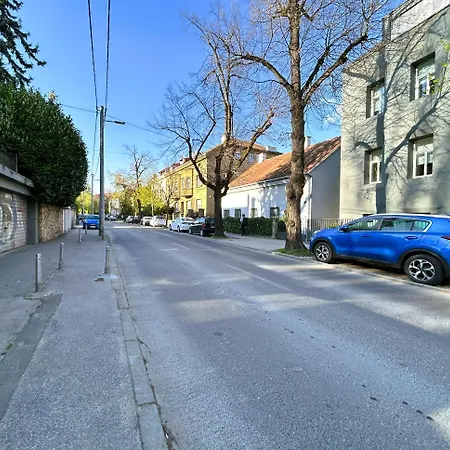 Silver Star With Parking Zagreb