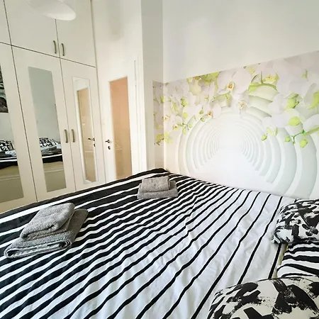 Silver Star With Parking * Zagreb
